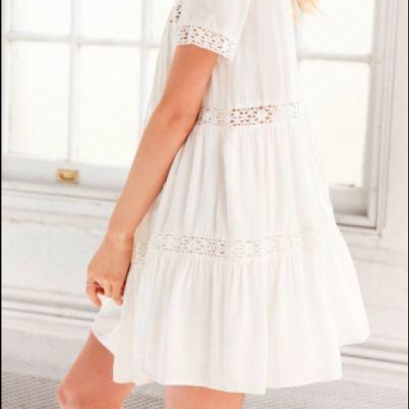 Alice & uo. Pilgrim style short dress ~ Cream - Picture 1 of 5